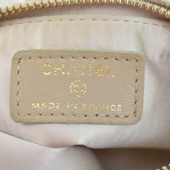 CHANEL "Traveline": Beige CC Logo Pouch/Clutch my - Picture 9 of 10